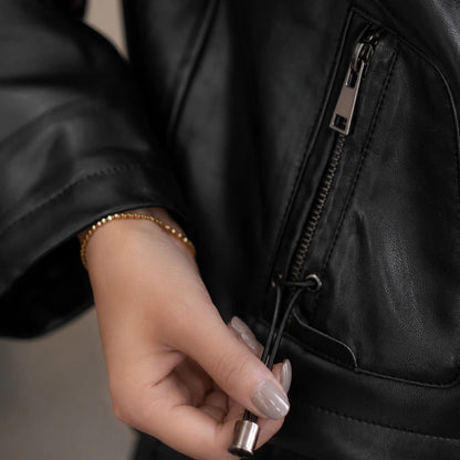 [COMPRÁ 1 Y LLEVÁ 2] Campera Isabella de Cuero Legítimo y Lana con Interior Forrado + Neceser Organizador de Regalo