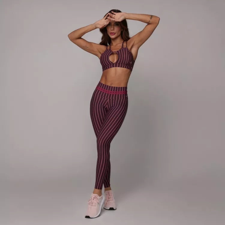 [COMPRÁ 1 Y LLEVÁ 3] Calza Levanta Cola con Costura Modeladora y Elastano + Neceser Organizador de Regalo